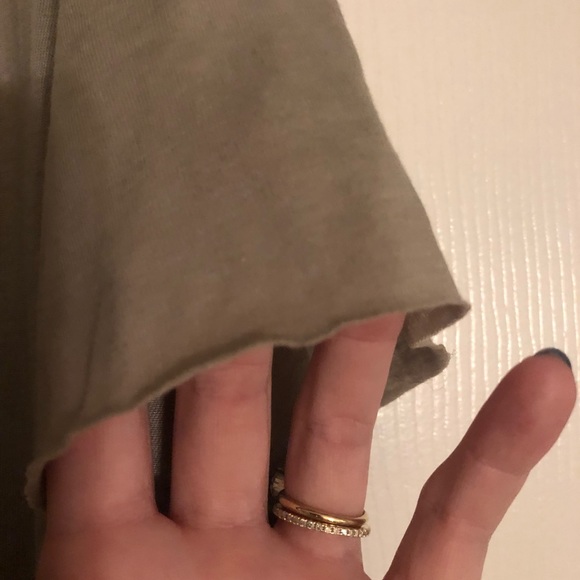 Zara distressed basic tan tee 🖤 - Picture 3 of 4